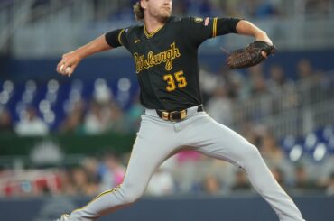 Braxton Ashcraft throws complete-game 3-hitter as Pittsburgh Pirates rout Marlins 13-1 in Miami