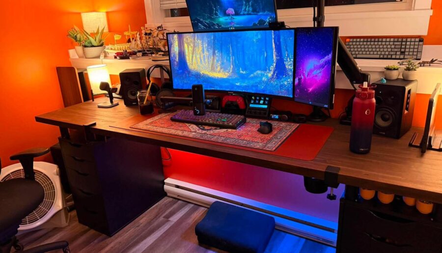 Just moved, finally built my dream desk.