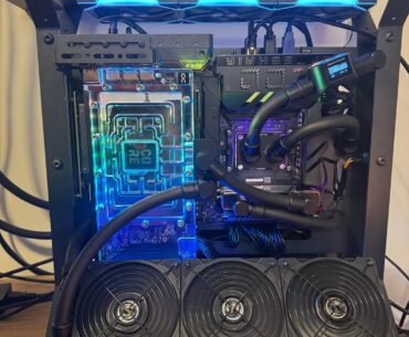 No undervolting here! 9950X3D2, 5090 water block, MORA IV 600, delid, fixed OC.