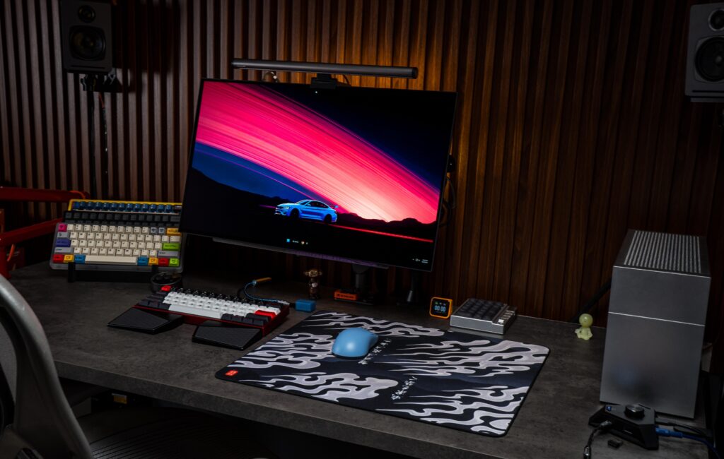 Thinking of changing my desktop to white, any matte white wrap recommendations?