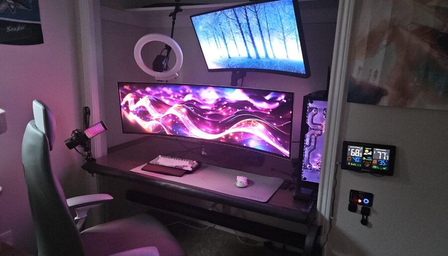 Closet desk, not the prettiest but awesome!