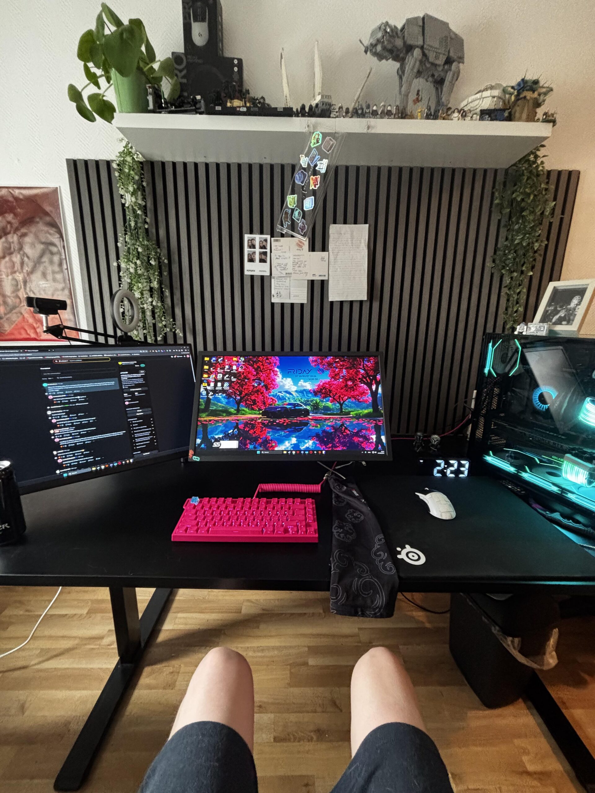 Looking for improvement ideas/products for my Setup (i love it and just wanna improve) Looking for improvement ideas/products for my Setup (i love it and just wanna improve)