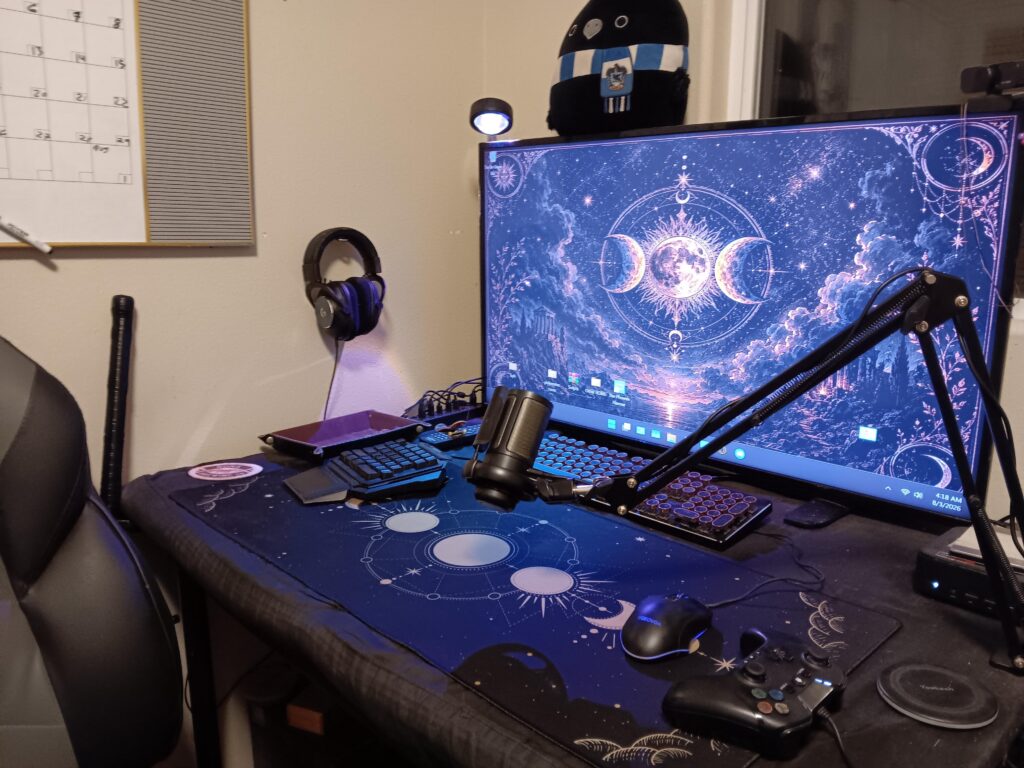It's been a while so I thought I'd post my new set up. It's not quite perfect yet but it's exactly what I need rn.