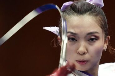 Photos of record-breaking swimmers and more from the Asian Games’ first week