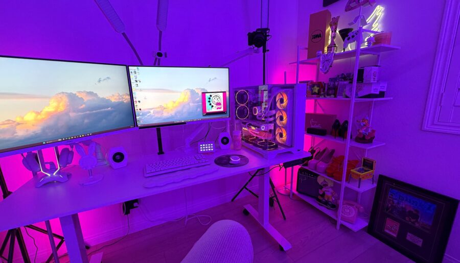 my girly battle station ◕◡◕