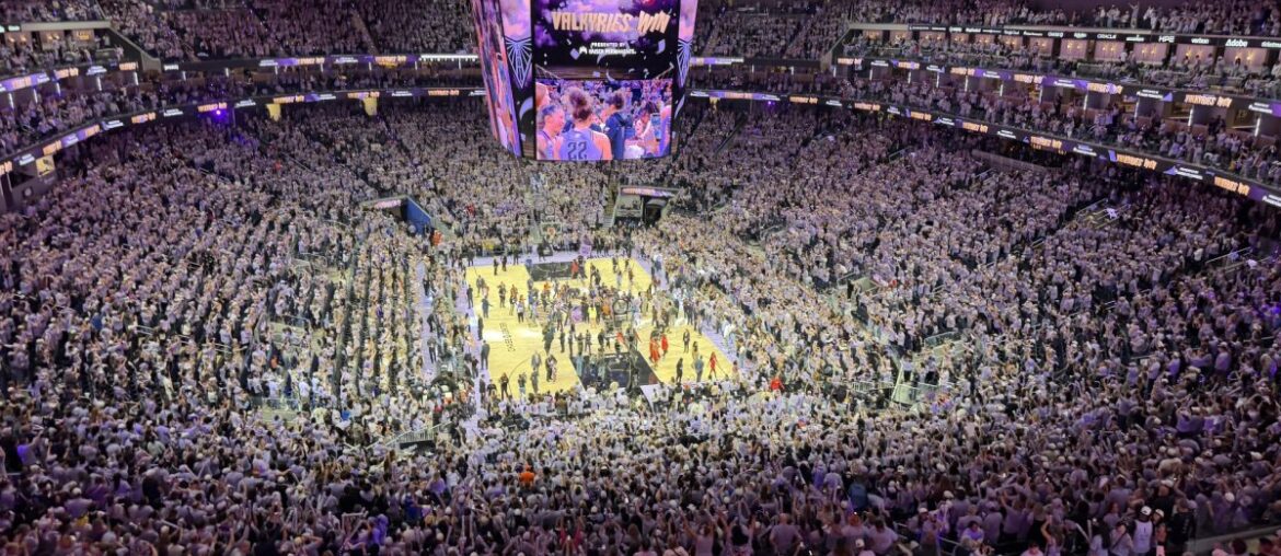 Valkyries win WNBA Finals Game 1 against the Dream amid Ballhalla’s roaring cheers – NBC Bay Area