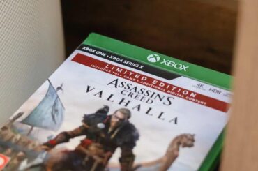 New York rep announces game ownership bill that would require consumer ownership rather than sale of licenses — would also require publishers to keep the game functional after support ends